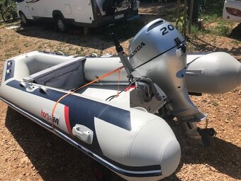 Nafukovací člun Honwave T 38 + lodní motor Honda BF 20 - 4