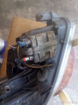 Prodam originál Hella bixenony na passat b5.5 - 4
