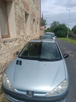 Peugeot - 4