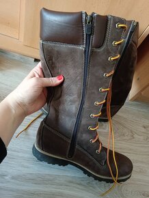 Vysoké dámské kožené boty Timberland, super stav - 4