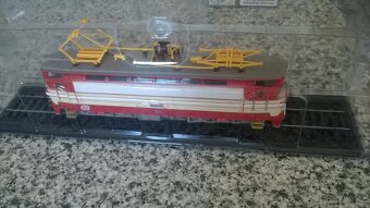 Lokomotiva Laminatka 230 - 4
