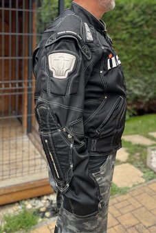 Bunda s titanovými chrániči - 4