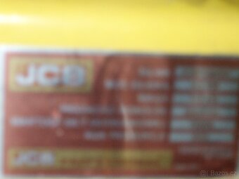 hutnící pěch žehlička jcb - 4