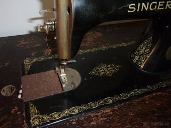 STARÝ ŠLAPACÍ ŠICÍ STROJ - SINGER - 4