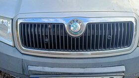 Kapota  škoda fabia 1  oloupaný.  lak - 4