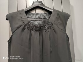 Šedé večerní šaty s kamínky značka TATUUM - 4