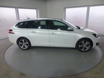Peugeot 308 1,6HDI NAVIGACE ALU FULL LED - 4