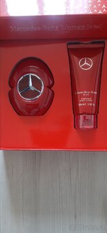 Sada Mercedes-Benz - 4