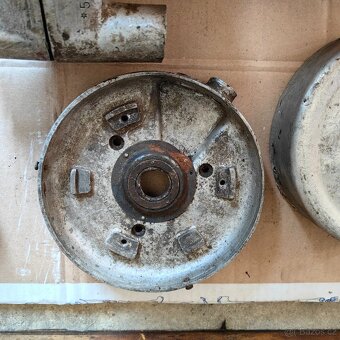 ČZ 175 předvalecna motor díly - 4