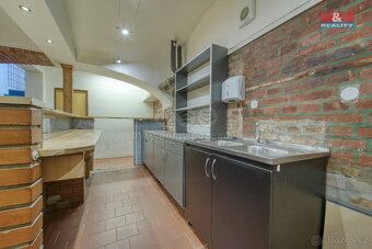 Pronájem obchod a služby, 134 m², Plzeň, ul. Sladkovského - 4