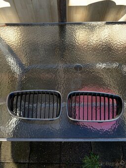 BMW ledvinky front grill e87 2004-2011 - 4