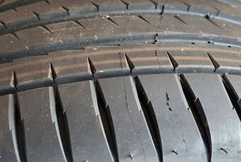 Michelin Pilot Sport 4, 235 45 19, 235/45/19 - 4