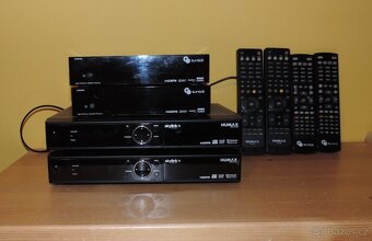 2x Humax iRHD-5100s, 2x Sunsat S300HDi - 4