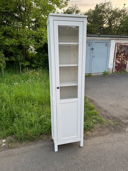 Vitrína/knihovna Ikea Hemnes - 4