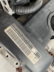 Kompletní motor 1,4 16v BXW 63kw - 4