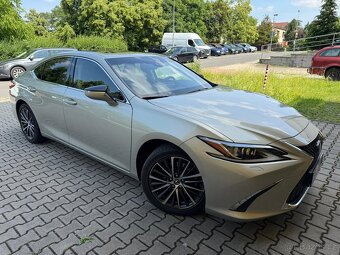Lexus ES 300h 9/2023 - 4