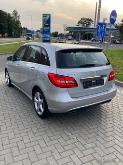 MERCEDES B180 90kw--AVANTGARDE--KŮŽE--LED--113.000km-- - 4