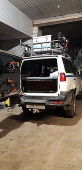 Nissan terrano 2.7td - 4