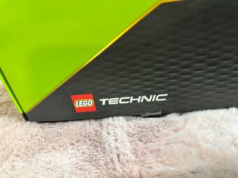 Lego technic lamborghini sian - 4