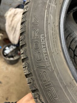 215/60 R17 Nokian zimní 4kusy - 4