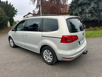 VW SHARAN 2.0 TDI 103 kW 4 MOTION 7 MÍST - 4