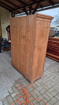 Starožitná masivní dřevěná selská šatní skříň venkov chalupa - 4