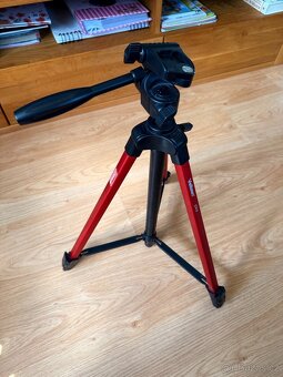 Canon EOS 250D+ blesk + stativ + brašna - 4