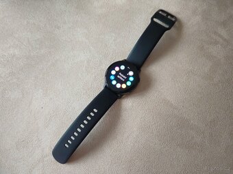 Chytré hodinky Samsung Galaxy Watch Active40mm černé krásné - 4