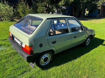 Škoda Favorit r.v. 1990, najeto 33 000 km - 4