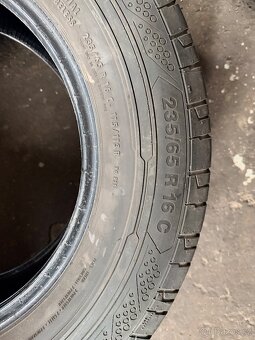 235/65r16C continental - 4