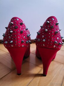 Červené semišové boty na podpatku - 4