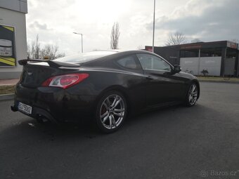 Hyundai Genesis coupe - 4