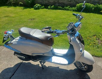 Skútr retro Znen 125 - 4