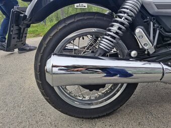 Moto Guzzi V7 Special - 4