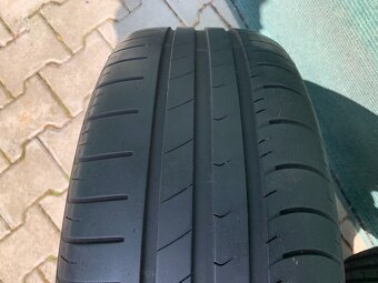 VW Golf 16" - 4