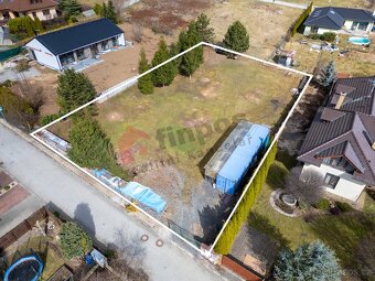 Prodej stavebního pozemku 1230 m2 v Dolních Jirčanech - 4