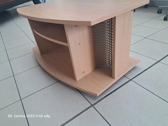 TELEVIZNÍ STOLEK - 4