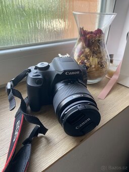 Canon EOS 2000D+Objektiv 18-55mm+Baterie a nabíječka - 4