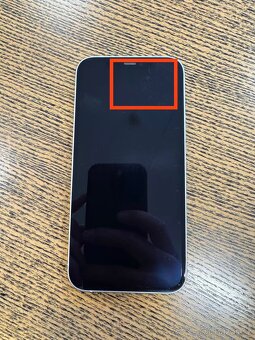 iPhone 12 64 GB bílá - 4