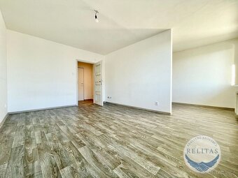 Pronájem bytu 1+kk 37 m² - 4