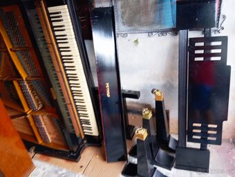 Prodám křídlo Petrof mod.III-Dovoz možný - 4