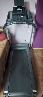 Běžecký pás, extra široký - 4