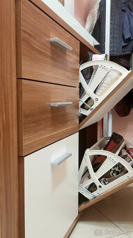 Nábytek do předsíně - 4