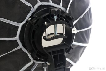 Parabolický softbox 90 cm + stativ + držák Bowens - 4