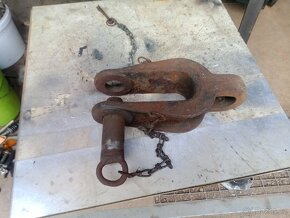 Závěs na traktor - 4