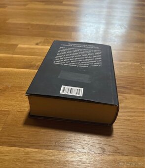 Kniha padesát odstínu šedei - 4