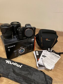 Sony A7 II + 2 objektivy a příslušenství - 4