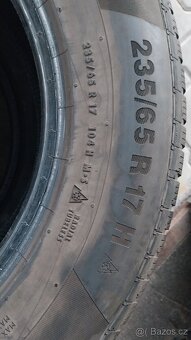 Prodám 2 x zimní pneu Continental 235/65/17 - 4