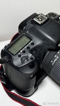 Prodám set Canon 7D + 4 objektivy + batterygrip + blesk - 4