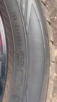 2ks 255/50 R19 Nokian - 4